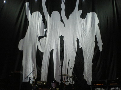 The Frantic Four curtain, ready to drop...