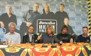 Press conference in Mexico -  by Francisco Barron from www.reforma.com